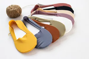 Women summer ice silk shallow boat socks, thin solid color invisible socks detail view.