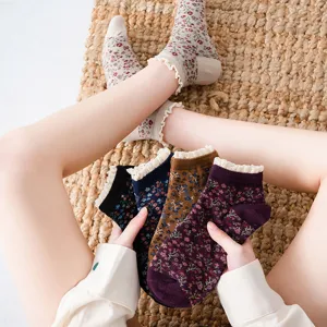 Women's Japanese Vintage Style Floral Cotton Boat Socks Cute Lace Trim Short Low Cut Casual Socks Everyday Hosiery