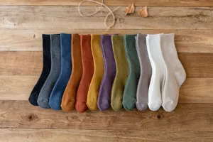 Winter thick solid color looped mid-tube socks detail, warm cozy casual daily wear.