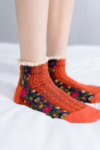 Vintage floral ankle socks for women featuring cute lace trim and cozy cable knit details.