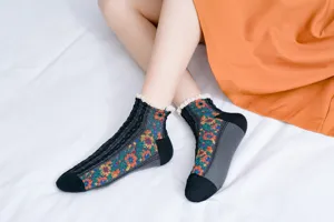 Women vintage floral ruffle socks short cute sweet style comfortable breathable fabric