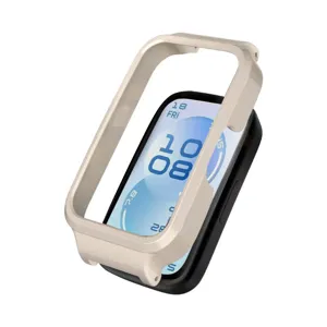Nahaufnahme Detail der beigen hohlen Schutzhülle für Smartwatch, stoßfester Bumper.