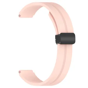 Dettaglio cinturino in silicone rosa, cinturino di ricambio con fibbia magnetica pieghevole.