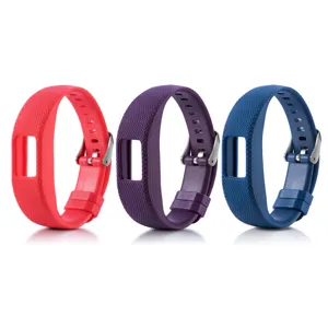 Vista detallada de correas de reloj de repuesto de silicona con diseño texturizado y hebilla.