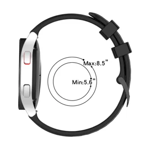 Silicone replacement watch band universal 20mm 22mm carbon fiber pattern wrist strap accessory detail.