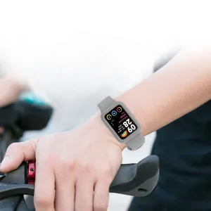 Funda protectora de silicona gris para Xiaomi Band 8 Pro, diseño resistente a golpes.