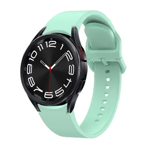 Correa de repuesto de silicona para reloj inteligente, con cierre rápido en color verde menta.