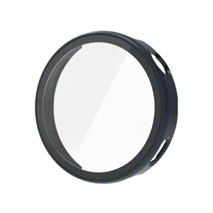 Beschermhoes voor smartwatch met gehard glas schermprotector, duurzaam PC frame, detailweergave.