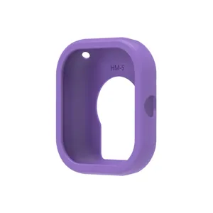 Lila Silikon-Schutzhülle Detailansicht, weiches und sturzsicheres Design für Smartwatch.