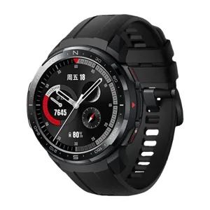 Reloj inteligente deportivo negro con correa de silicona, diseño resistente y pantalla digital.