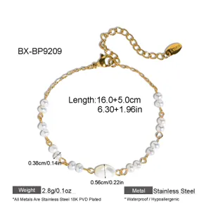 Pulsera de perlas de agua dulce de acero inoxidable chapado en oro delicada chic