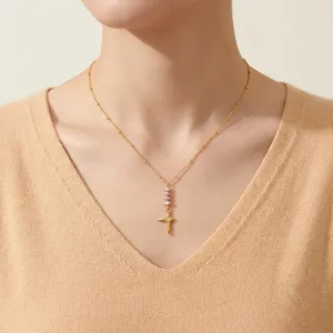 Collar con colgante de perla de agua dulce natural, cadena clavicular chapada en oro