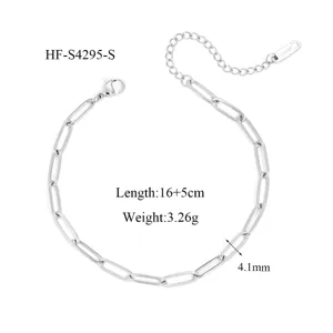 Bracelet en acier inoxydable maille trombone pour femme, bijou de mode minimaliste.