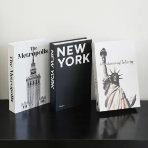 Moderne schwarz-weiße Deko-Bücher im Set, minimalistische Faltbuch-Requisiten für Hotel.