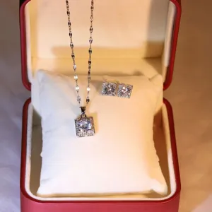 Minimalist Titanium Steel Square Rhinestone Pendant Necklace And Stud Earrings Set Stainless Steel Geometric Jewelry Gift