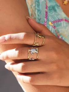 Anello aperto in acciaio inossidabile con design tartaruga marina per donna elegante