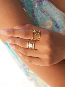Anello in acciaio inossidabile con design a tartaruga per donna, gioiello trendy.