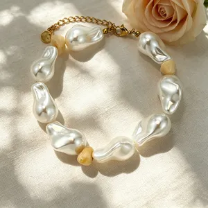 Modisches unregelmäßiges Perlenarmband aus Edelstahl für elegante Damen im Alltag