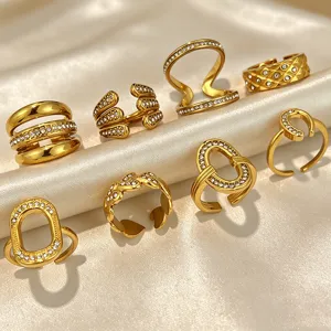 Vergulde roestvrijstalen strass ringenset, geometrische stapelbare sieraden voor dames.