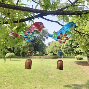 Campanella a vento con uccelli in vetro da appendere per decorazione giardino metallo
