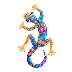 Vibrant metal gecko wall art, colorful lizard hanging decor for garden and home interior.