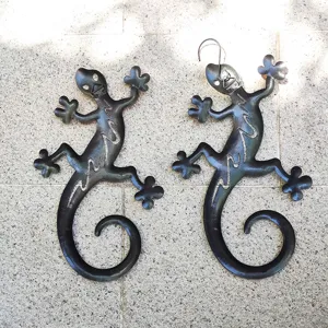 Metal gecko wall art, hollow iron lizard hanging decor, rustic home ornament for indoor or outdoor.