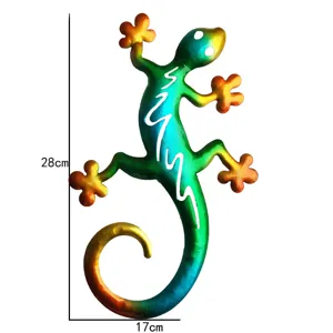 Metal gecko wall art, colorful metal lizard sculpture with dimensions 28x17cm for home decor.