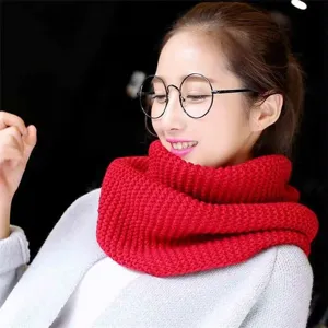 Warm winter chunky knit infinity scarf for women, cozy solid color woolen neck warmer circle.