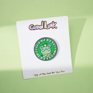 Jolie Broche En Métal Émail Vert Grenouille De Dessin Animé Couronne Feuille De Lotus Animal Épingle Bijou De Mode Cadeau Femmes Hommes