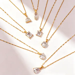 Collier Zircon en Acier Inoxydable Plaqué Or 18K Pendentif Géométrique de Luxe Bijou Chic pour Unisexe