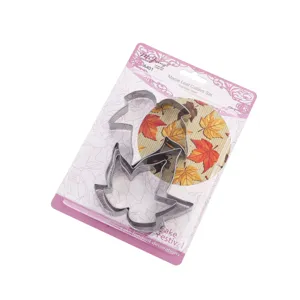 Stainless steel maple leaf 3-piece cake fondant cutter set for baking decoration.