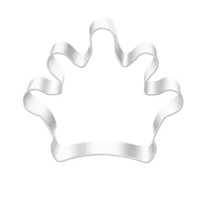 Stainless steel crown cookie cutter for baking delicious DIY cakes, pastries and biscuits tools.