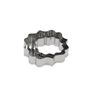 Stainless steel wavy cookie cutters detail set, ideal for fondant and biscuits.