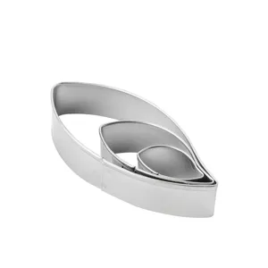 Stainless steel leaf shape cookie cutter set, nesting baking molds for pastry and kitchen DIY.
