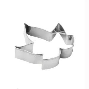 Stainless steel maple leaf cookie cutter detail shot, ideal for fondant and baking.