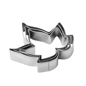 Stainless steel maple leaf cookie cutters 3-piece set for baking fondants and pastries