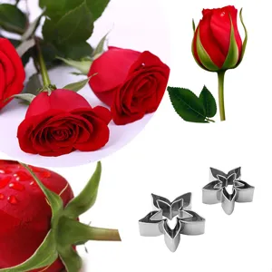 Ensemble de 4 Pièces Emporte-Pièce Calice de Rose en Acier Inoxydable DIY Moule à Fleur en Sucre Pâtisserie Outils de Décoration