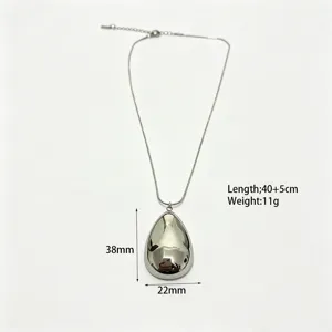 Stylish 18k gold-plated stainless steel smooth teardrop pendant necklace detail view
