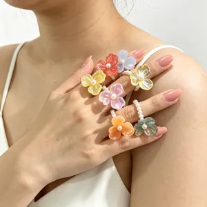 Kleurrijke hars bloem parel ringen schattige dopamine stapelbare elastische ringen leuk
