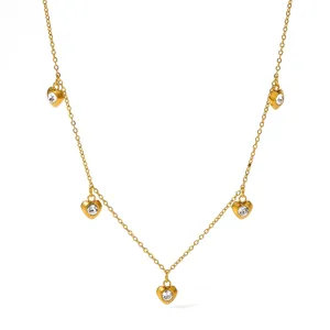 18k vergoldete edelstahl halskette mit herz anhängern und glitzernden zirkonia steinen damen.