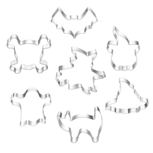 Stainless steel Halloween cookie cutters detail, 7-piece set for baking DIY crafts.