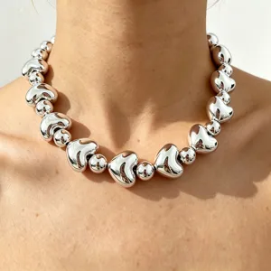 Collana con perline rotonde e cuore gonfio argento grosso da donna gioielli di tendenza