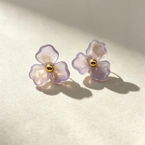 Sweet purple resin flower stud earrings with gold center, chic ins style everyday jewelry.