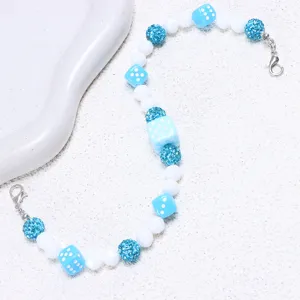 Kleurrijke kraal dobbelsteen hoed ketting stijlvolle honkbalpet accessoire mode sieraden