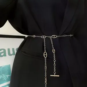 Chaîne de taille en métal argenté chaîne de corps design ancrage accessoire de mode