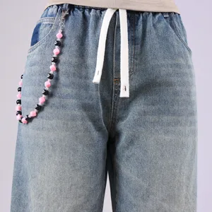 Herren Vintage Denim Jeans mit elastischem Bund und cooler Würfel 8-Ball Hosenkette.