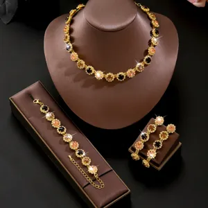 Elegante set collana orecchini bracciale cristallo oro, gioielli di lusso per donna.