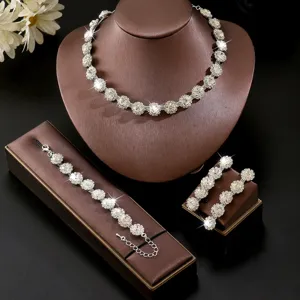 Set di gioielli collana bracciale orecchini geometrici in cristallo elegante donna.