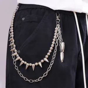 Cadena de cintura multicapa de metal punk con tachuelas y colgantes para estilo vaquero.