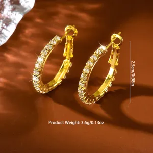Eleganti orecchini a cerchio placcati in oro con strass, gioielli moda da donna quotidiani.